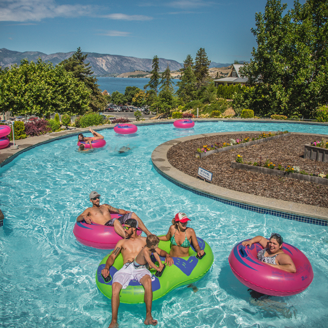 family-fun-at-slidewaters-lake-chelan-tinybeans