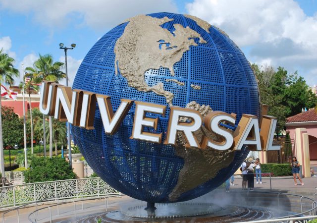 Universal Studios’ CityWalk Opens in Orlando