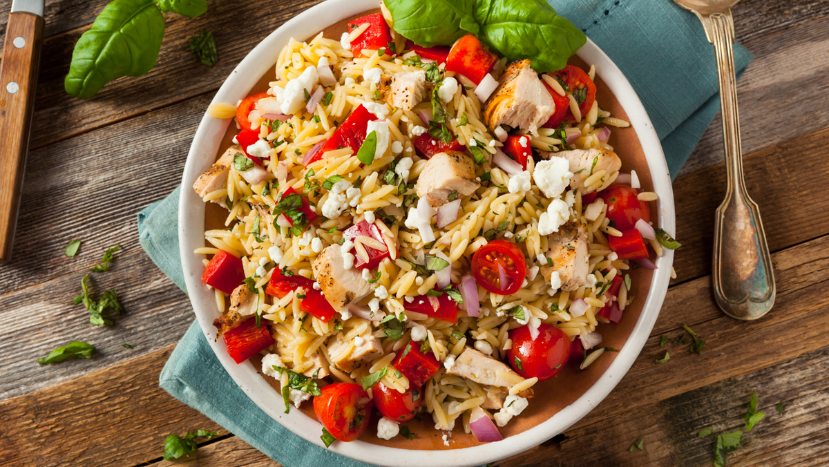 Pizza Pasta Salad - Gimme Some Oven