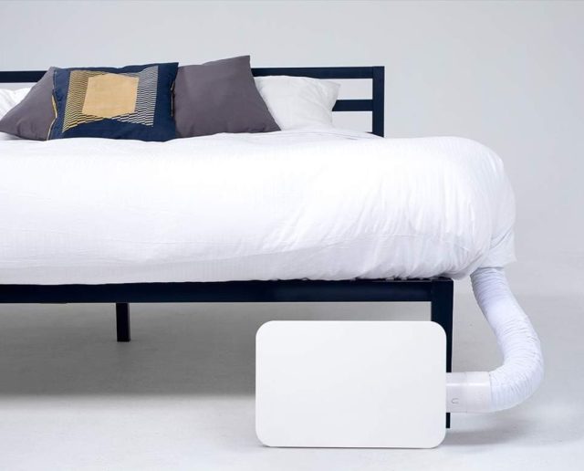 bed with mattress cooling device