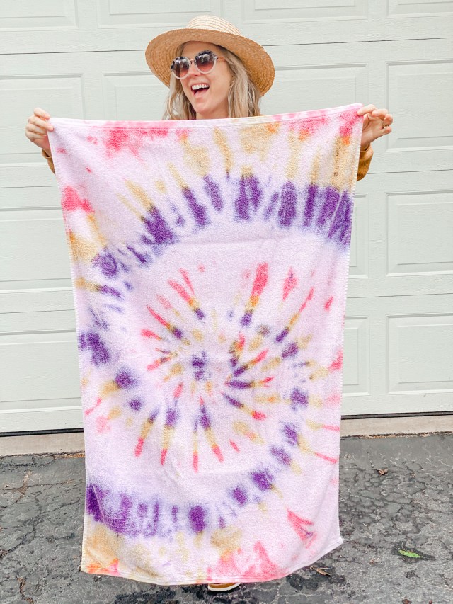 Easy Tie Dye Patterns for Kids - The Kitchen Table Classroom