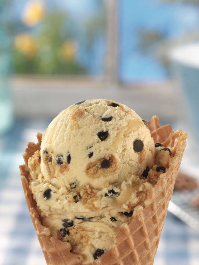Baskin-Robbins’ Flavor of the Month Is Packed with Cookie Goodness & We Can’t Get Enough