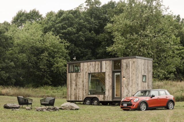 Escape on the Ultimate Fall Road Trip with Airbnb and MINI USA