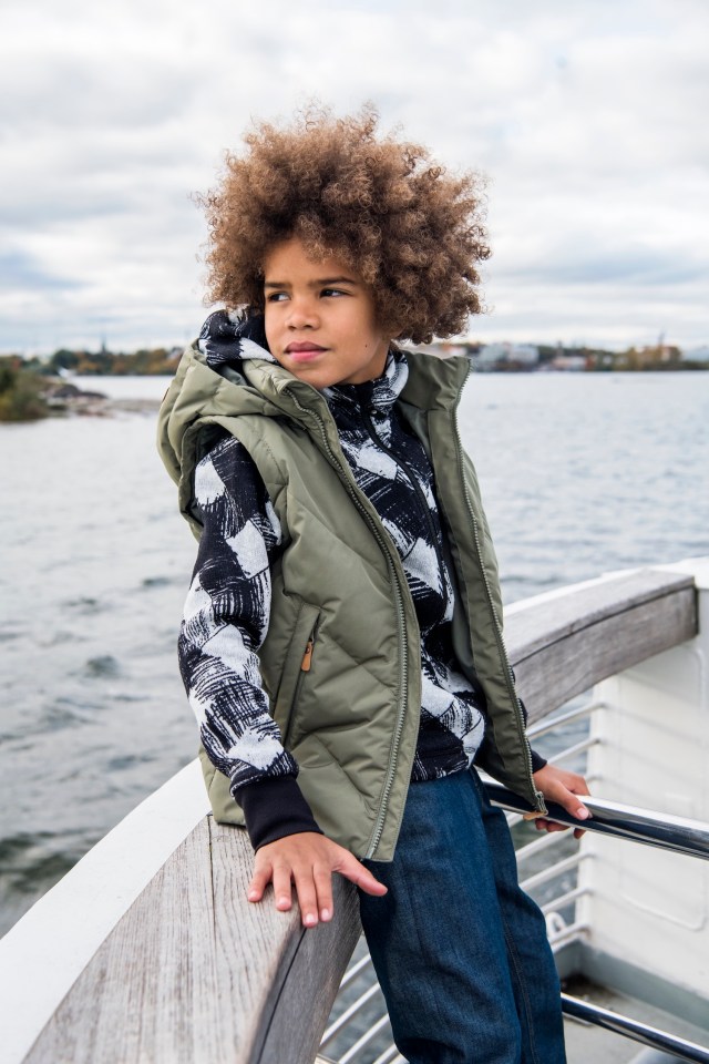 kids jacket, kid on boat