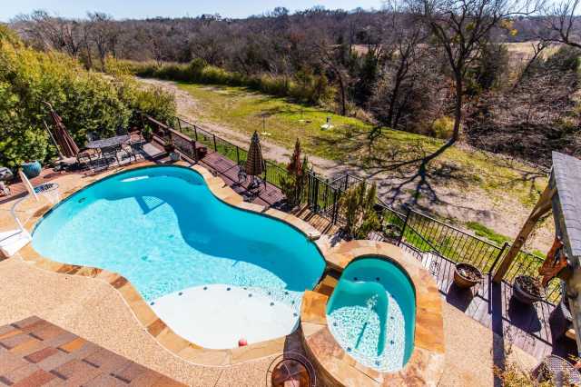 The Best Airbnb Rentals for Families Near Dallas