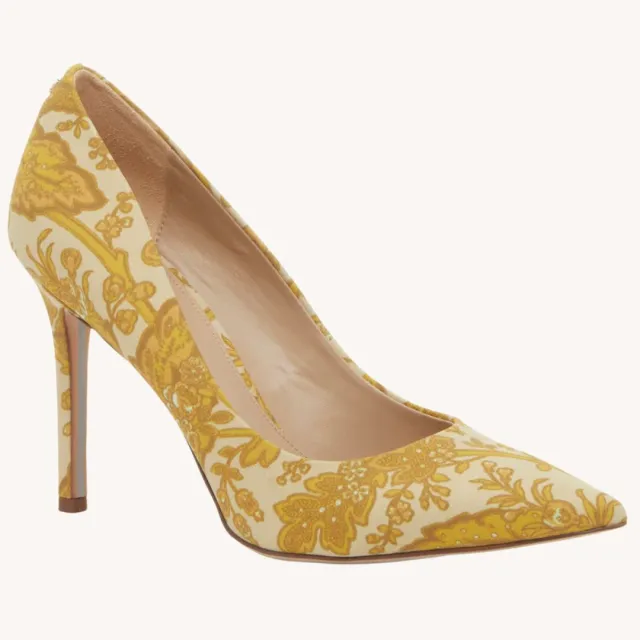 yellow paisley pumps