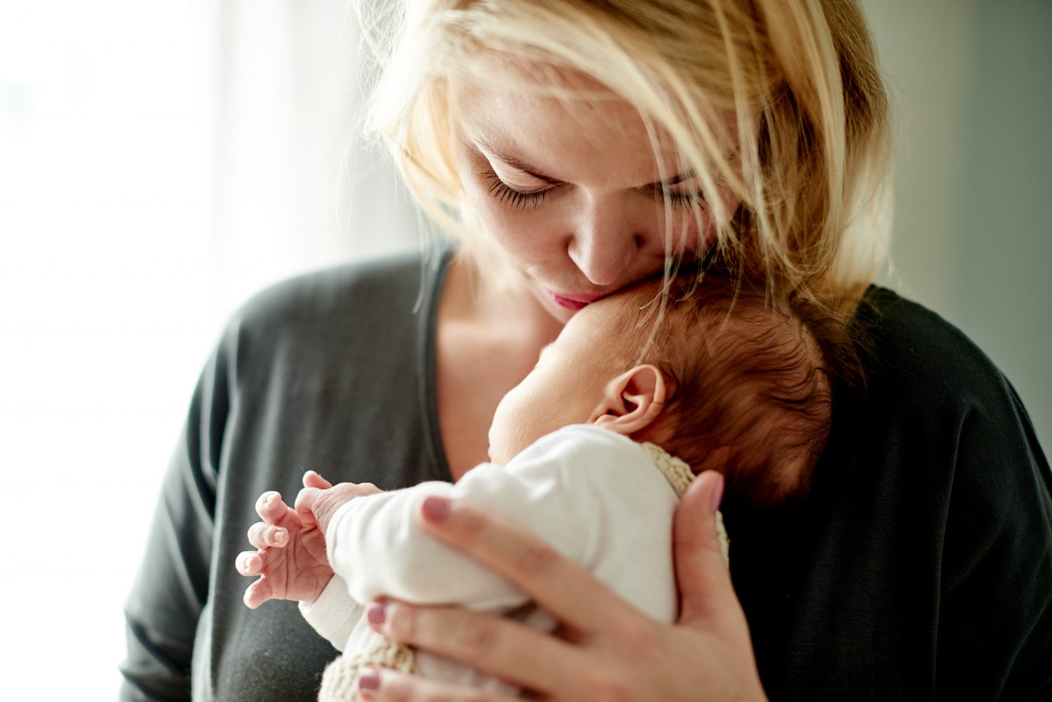 10 Gifts for new moms: Thoughtful ideas she'll actually use | Kroger Gift  Cards