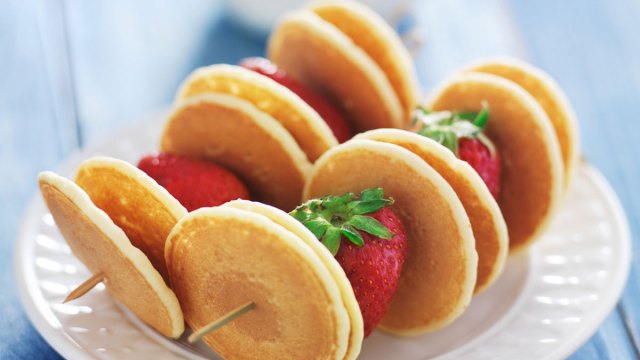 mini pancake skewers are a kid friendly appetizer
