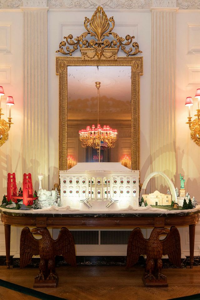 The White House always has amazing gingerbread houses