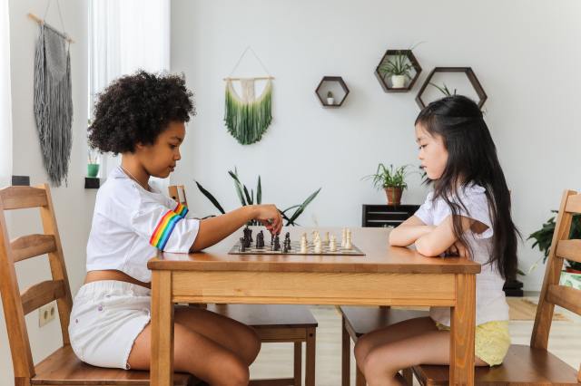 Check Your Head: Online Chess Classes For NYC Kids