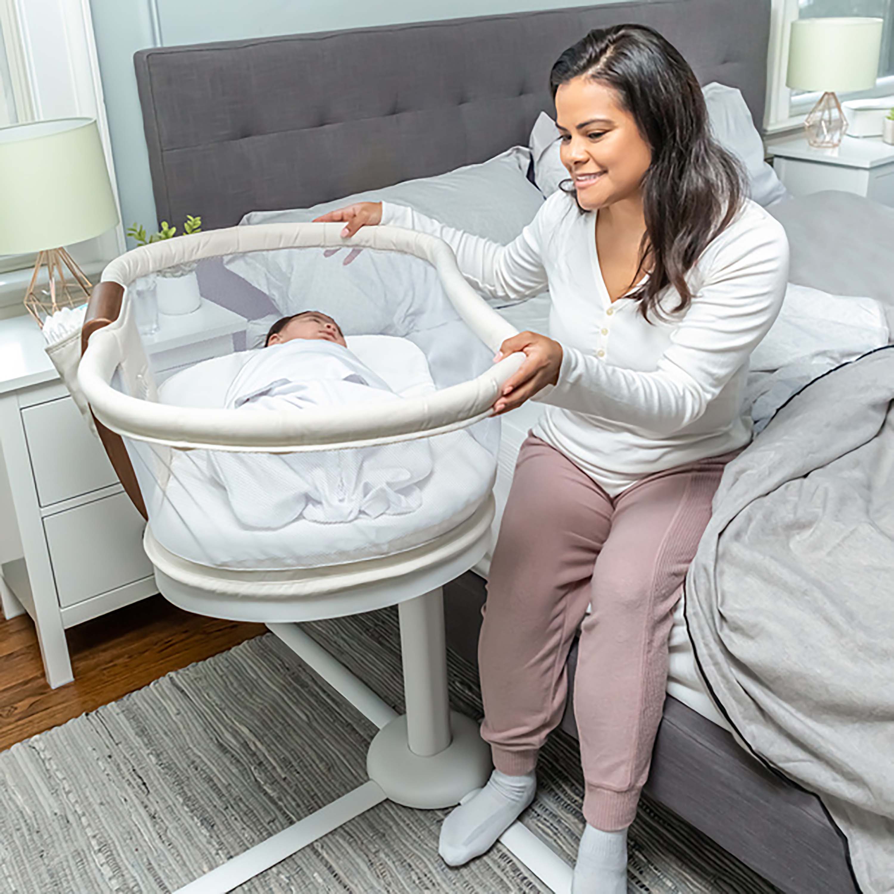 Bassinet that best sale mimics the womb