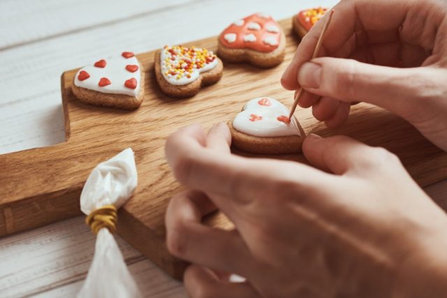 7 At-Home Sweet Treat Kits for Valentine’s Day