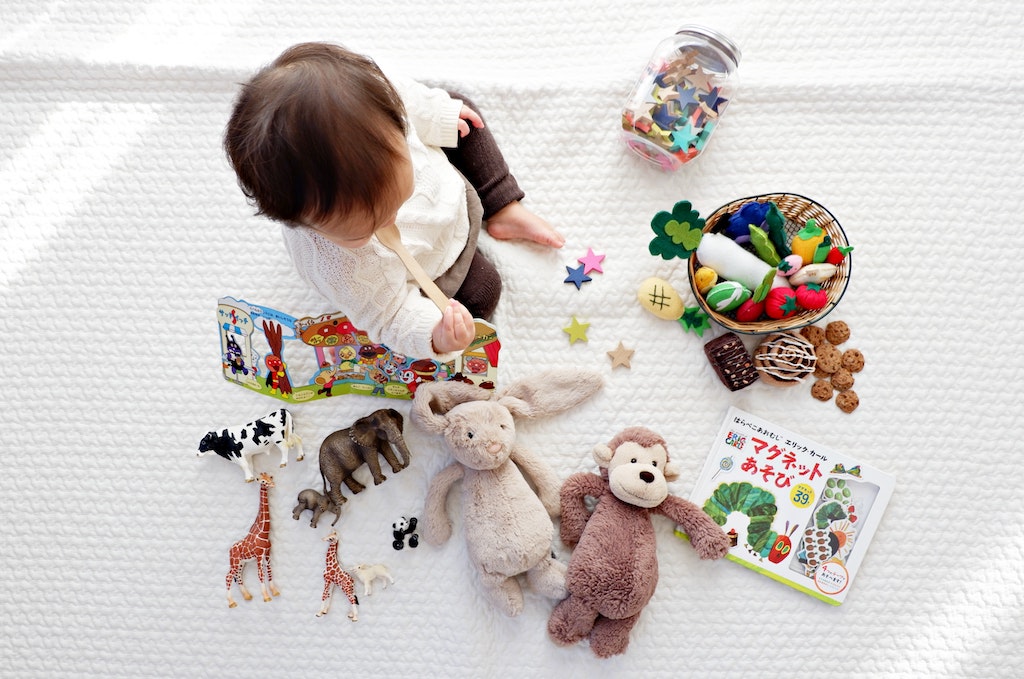 Toddler activities for when you bring home a new baby.