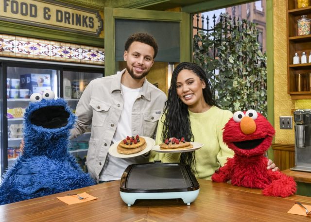 Stephen & Ayesha Curry Bring Their A-Game to Sesame Street