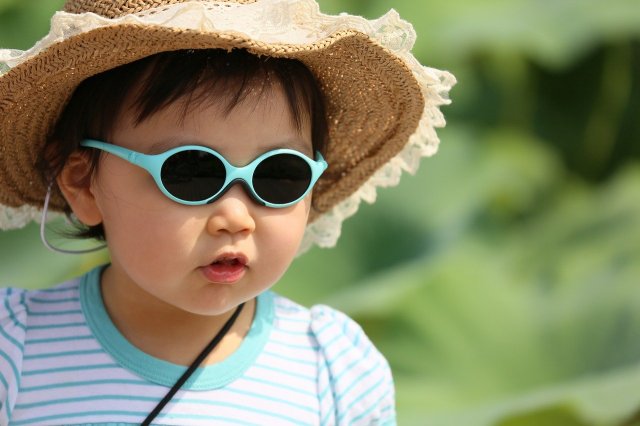 girl with hat, girl with sunglasses, girl in summer, toddler girl