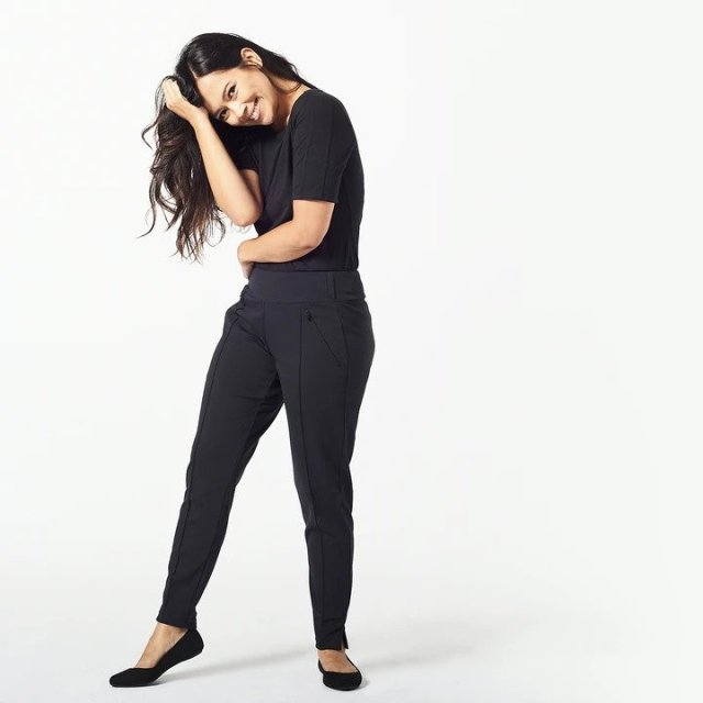 This Clothing Line Comes with a Lifetime Fit Guarantee, for Maternity, Postpartum & Beyond