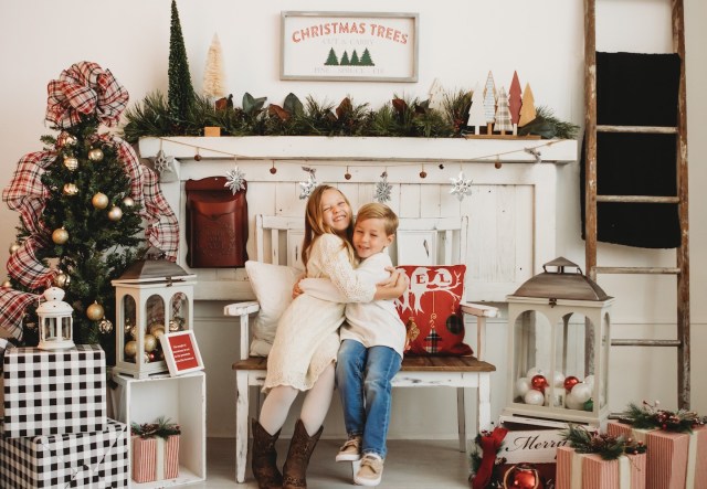 10 Dallas Photographers to Book for Holiday Photos NOW