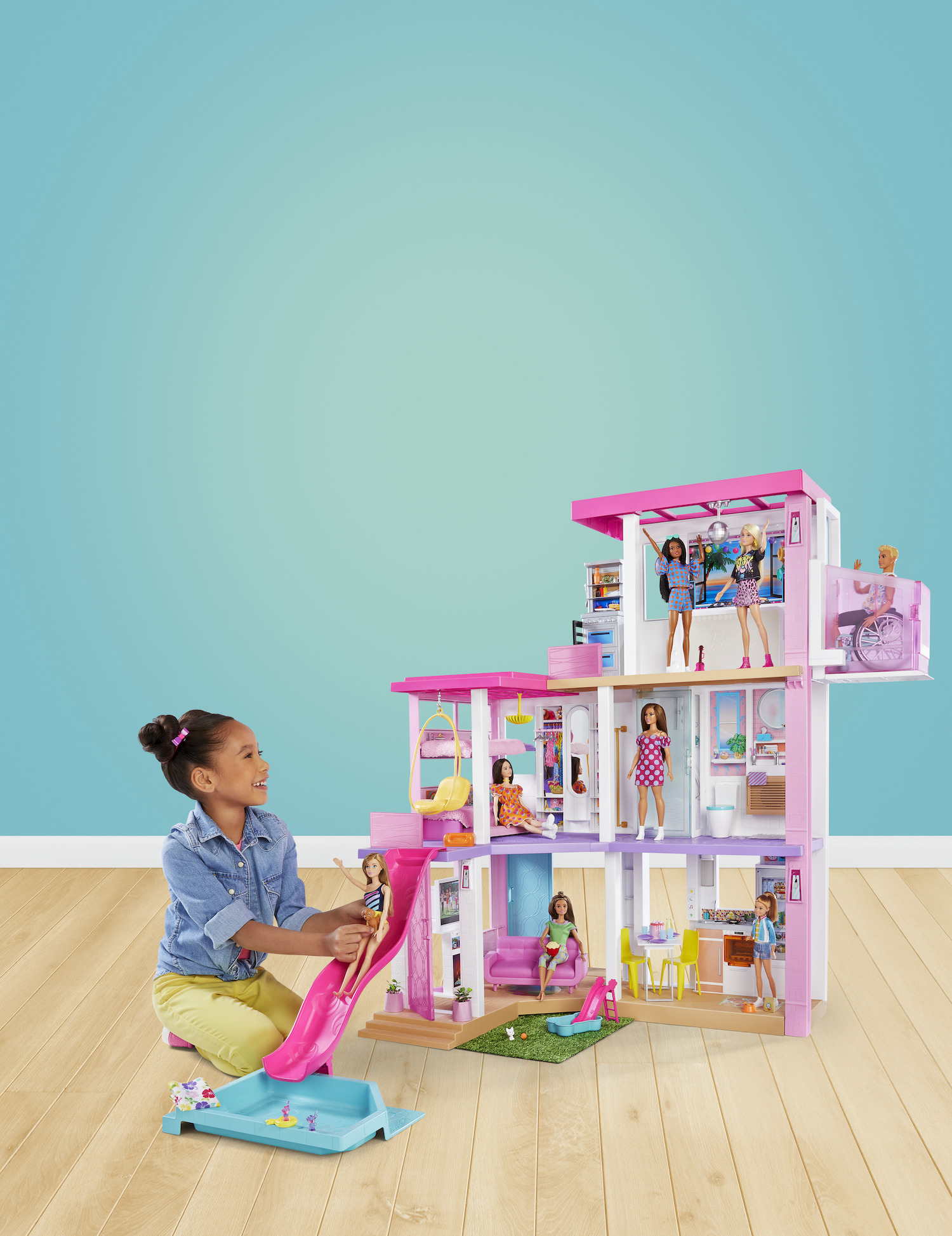 The Barbie DreamHouse Just Got a Makeover & The Home Edit Is Helping Her Move In - Tinybeans