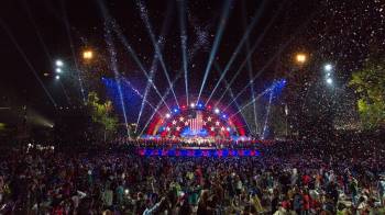 the Boston Pops Fireworks Spectacular on 4th of July at Hatch Shell