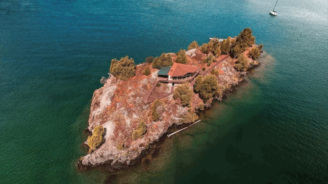 private island you and rent in Sommers, Montana