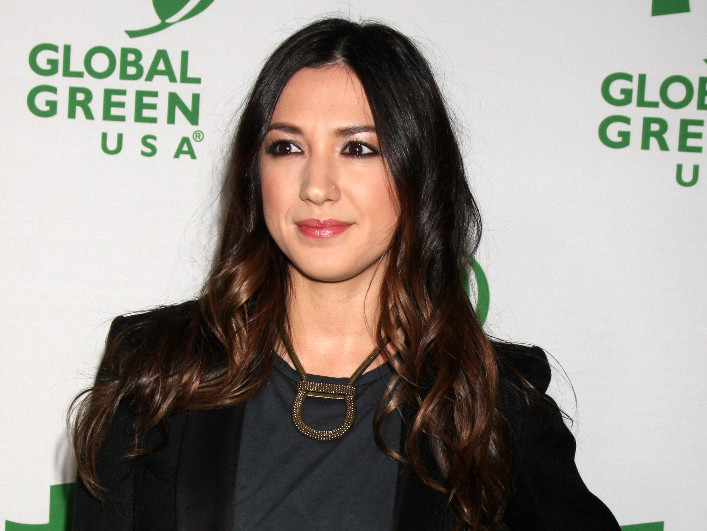 Singer Michelle Branch Announces Pregnancy - Tinybeans