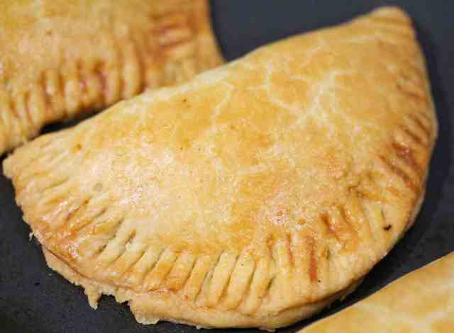 A popular African food recipe for meat pies.