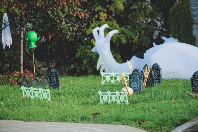 Is Halloween Scaring Your Kids? Here’s How to Help Them Conquer Their Fear