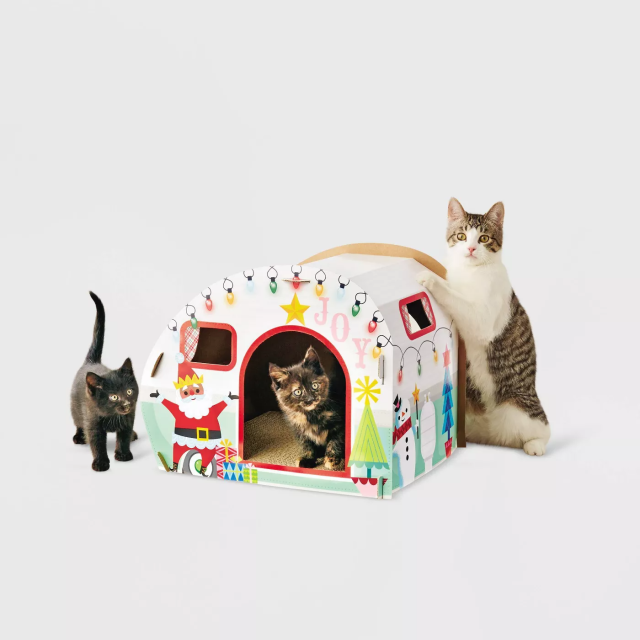 We Just Found the Purrfect Gifts for Your Kitties This Christmas