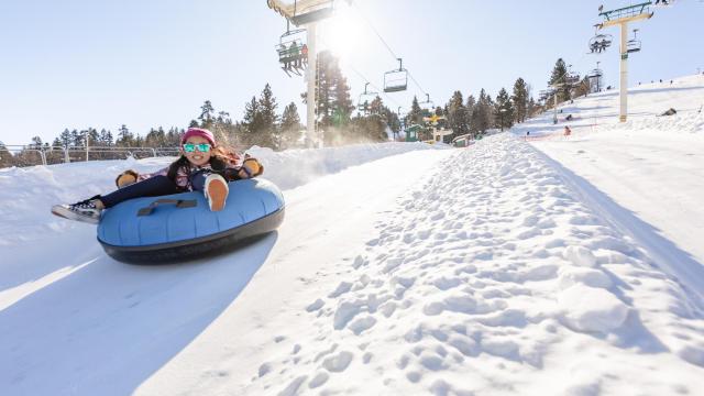 where to play in the snow near LA