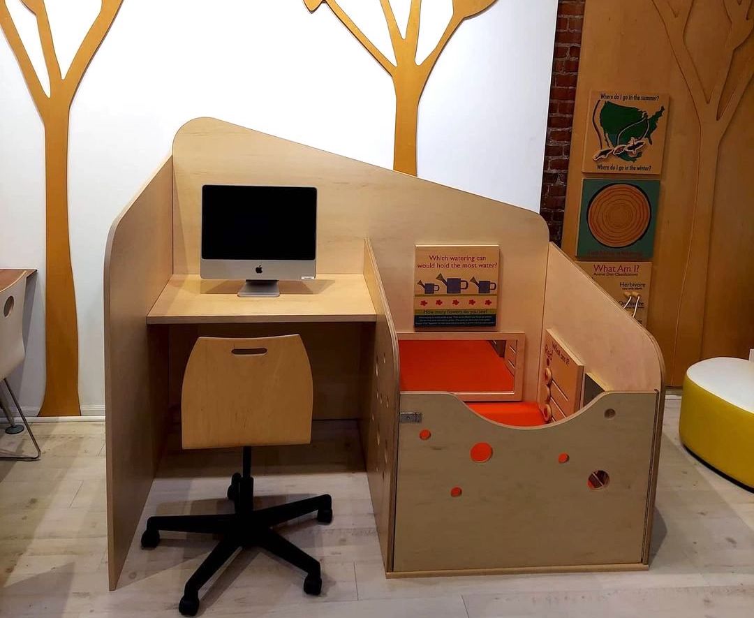 Public Library's Amazing Parent-Friendly Work Stations Go Viral - Tinybeans