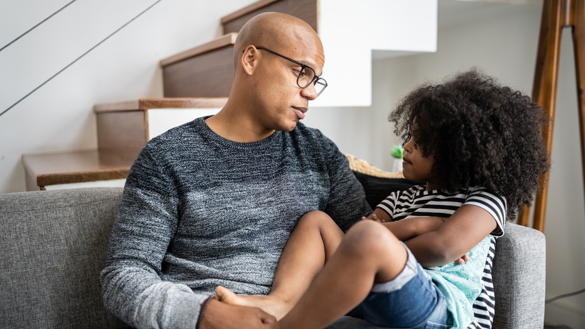 https://tinybeans.com/wp-content/uploads/2022/01/positive-discipline-dad-talking-to-daughter-1.png