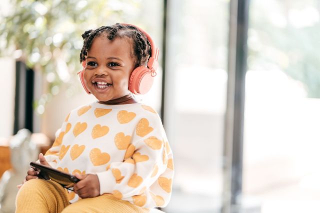 Podcasts for Toddlers & Preschoolers (That You Won’t Mind Listening To)