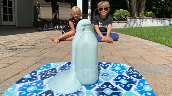 science experiments for kids like elephant toothpaste