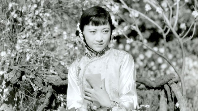 Anna May Wong was a famous Asian American actor