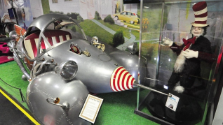 Car from Cat and the Hat museums for kids in chicago