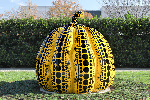 Yayoi Kusama Pumpkin Hirshhorn Sculpture Garden