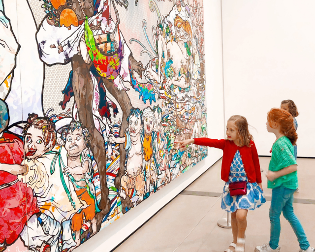Kids looking at art at the Broad Museum