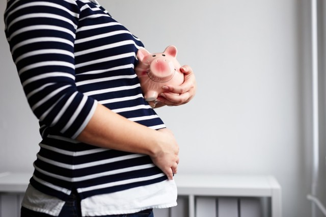 It Costs $20K to Have a Baby in America, Study Finds