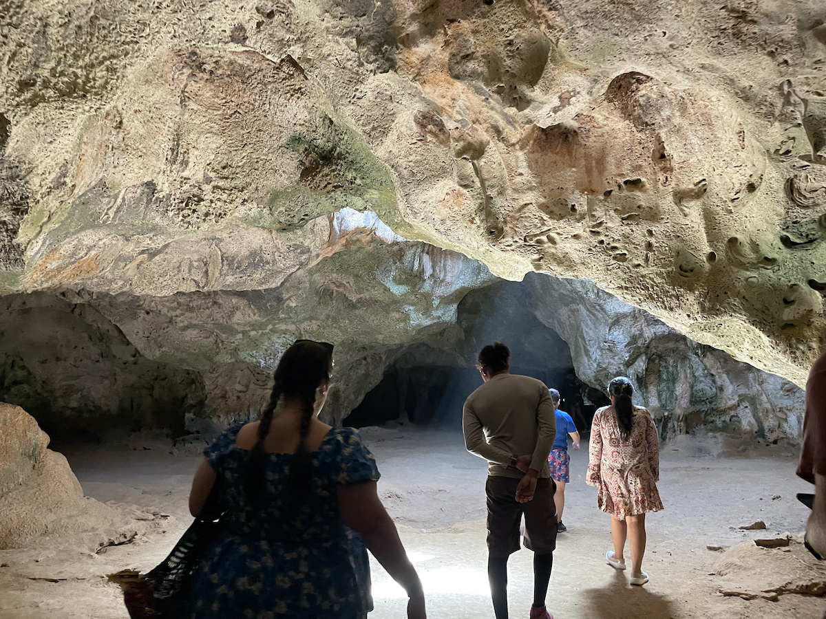 cave in aruba 
