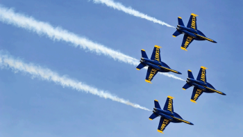 Blue Angels flying at Seafair