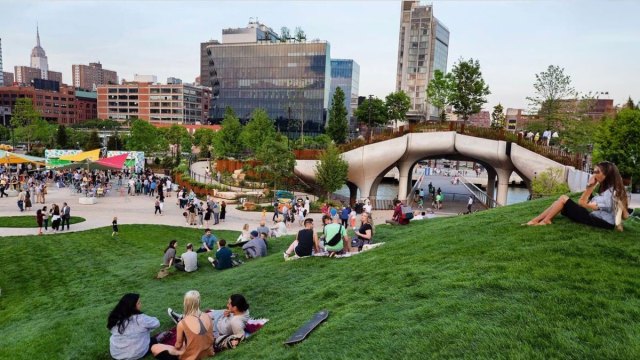 The Best Spots in NYC to Spread Out Your Picnic Blanket