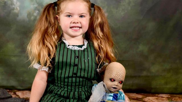 creepy chloe doll