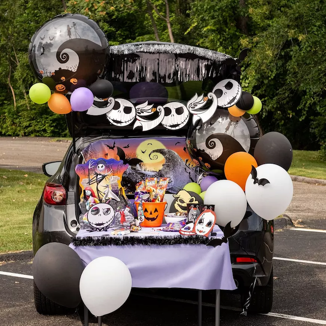 Nightmare Before Christmas trunk or treat idea from party city