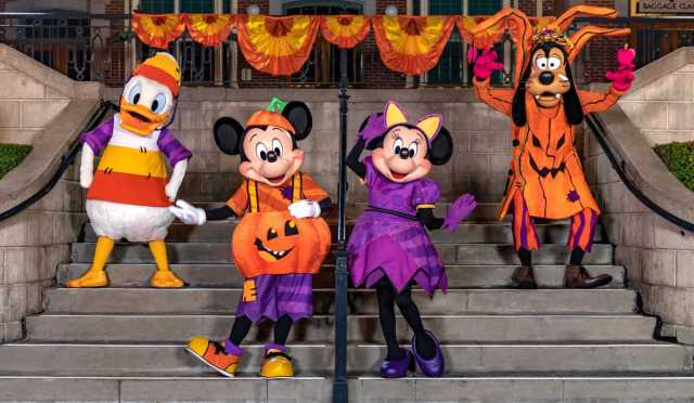Your Guide to Halloween Time at Disneyland with Kids