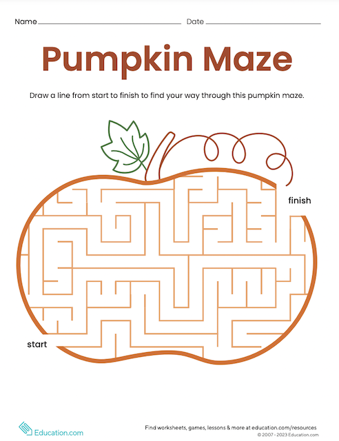 This pumpkin maze is a fun Thanksgiving activity sheet.
