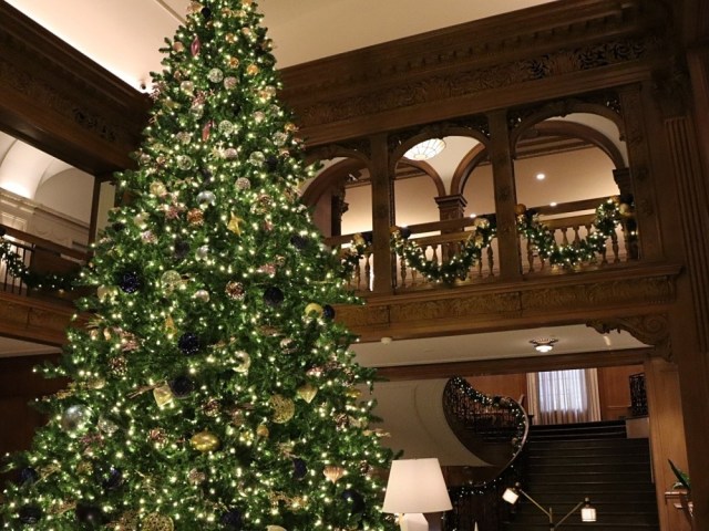 a christmas restuarnt in seattle is the fairmont olympic hotel with a huge christmas tree in the center