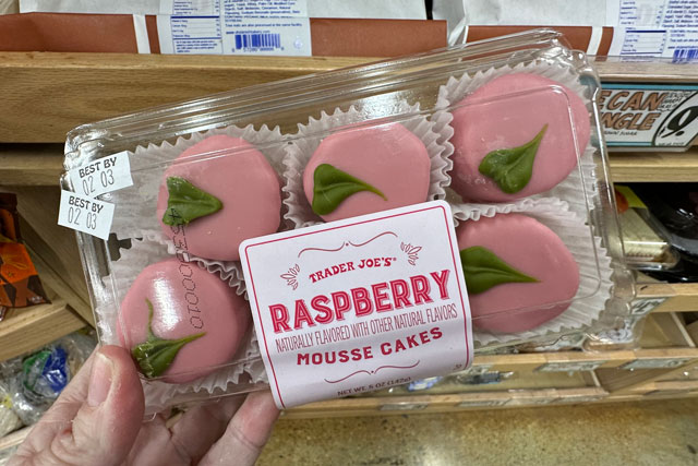trader joe's valentine's day raspberry mousse cake