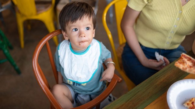 toddler in a restaurant