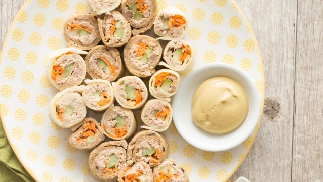 sushi sandwiches are a good picnic snack for kids