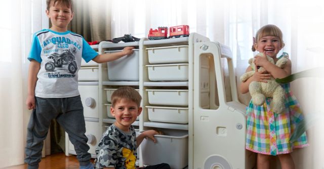 Toy Boxes So Cool Kids Will Actually Want to Clean Up (Maybe)